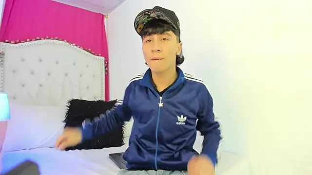 XaanderGrey online show from 11/08/25, 07:45