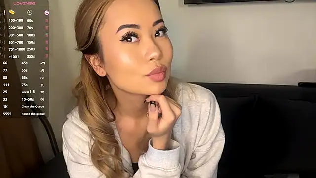 Snapshot of Ur_neighbor_Kira chatting on 03/01/26, 12:51 Ur neighbor Kira online show from 03/01/26, 12:51