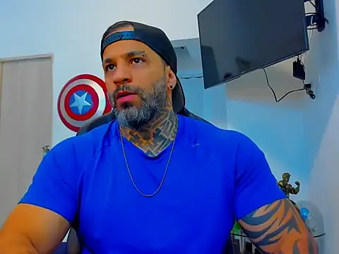 Snapshot of JoshRigby chatting on 10/19/25, 08:53 JoshRigby online show from 10/19/25, 08:53