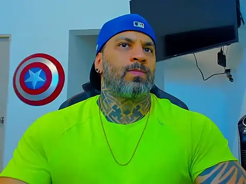 Snapshot of JoshRigby chatting on 10/22/25, 08:08 JoshRigby online show from 10/22/25, 08:08