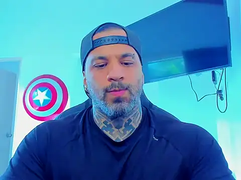 Snapshot of JoshRigby chatting on 10/27/25, 08:35 JoshRigby online show from 10/27/25, 08:35