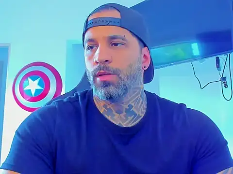 Snapshot of JoshRigby chatting on 11/03/25, 07:37 JoshRigby online show from 11/03/25, 07:37