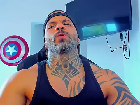 Snapshot of JoshRigby chatting on 11/04/25, 08:19 JoshRigby online show from 11/04/25, 08:19