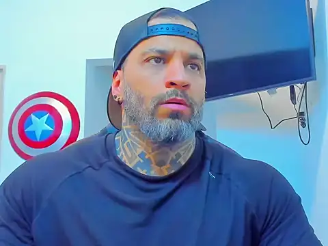 Snapshot of JoshRigby chatting on 11/22/25, 08:19 JoshRigby online show from 11/22/25, 08:19