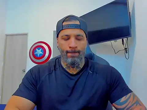 Snapshot of JoshRigby chatting on 11/25/25, 08:20 JoshRigby online show from 11/25/25, 08:20