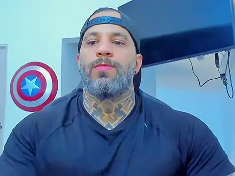 Snapshot of JoshRigby chatting on 11/29/25, 08:23 JoshRigby online show from 11/29/25, 08:23