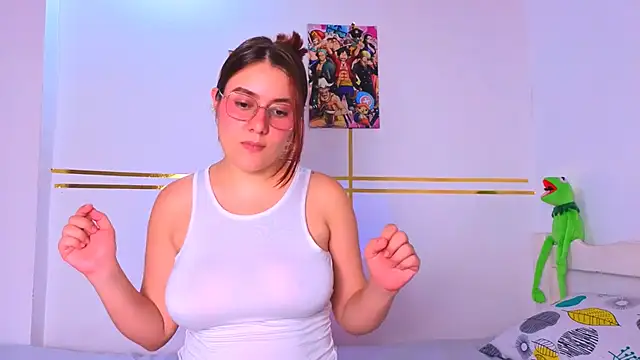 Snapshot of LyraCarter chatting on 02/26/26, 05:28 LyraCarter online show from 02/26/26, 05:28