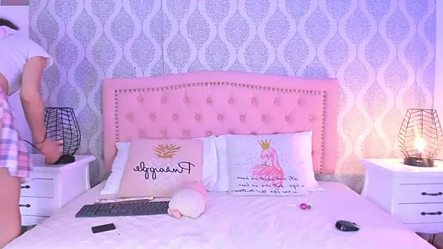 kendallspears 1 online show from 11/14/25, 03:38