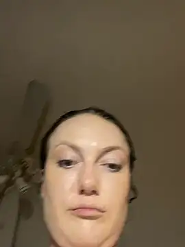 sexybriiiixoxo online show from 06/18/26, 02:01