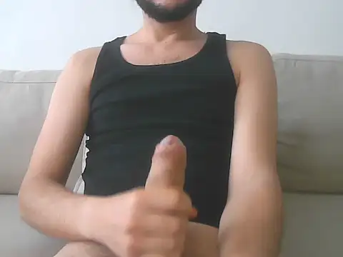 Snapshot of bigcoconut333 chatting on 11/08/25, 10:59 bigcoconut333 online show from 11/08/25, 10:59