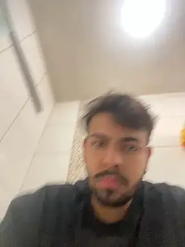 Snapshot of artzin2334 chatting on 09/27/25, 04:45 artzin2334 online show from 09/27/25, 04:45