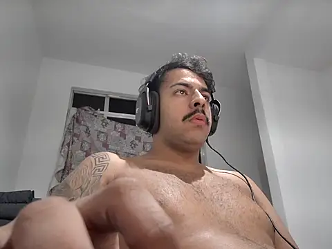 Snapshot of artzin2334 chatting on 10/10/25, 06:34 artzin2334 online show from 10/10/25, 06:34