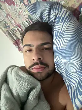 Snapshot of artzin2334 chatting on 11/06/25, 07:20 artzin2334 online show from 11/06/25, 07:20