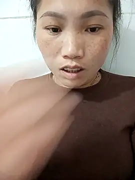 min-xinh online show from 11/26/25, 03:18