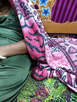 Desi Lilly01 online show from 11/27/25, 07:27