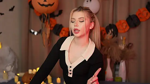 AshleyNikoo online show from 10/30/25, 03:35