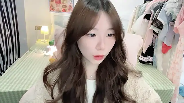 Snapshot of Gardenia-222 chatting on 01/13/26, 01:05 Gardenia-222 online show from 01/13/26, 01:05