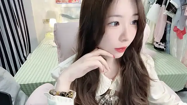 Snapshot of Gardenia-222 chatting on 02/22/26, 12:58 Gardenia-222 online show from 02/22/26, 12:58