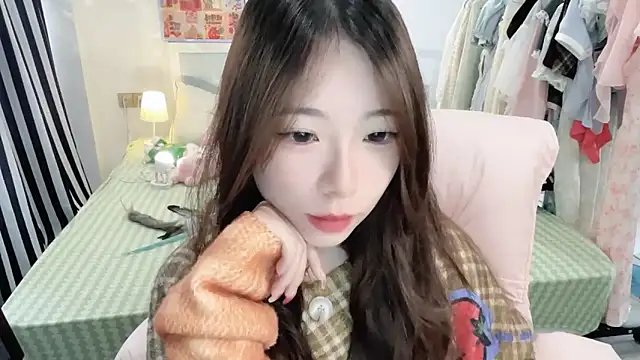 Snapshot of Gardenia-222 chatting on 03/07/26, 01:35 Gardenia-222 online show from 03/07/26, 01:35