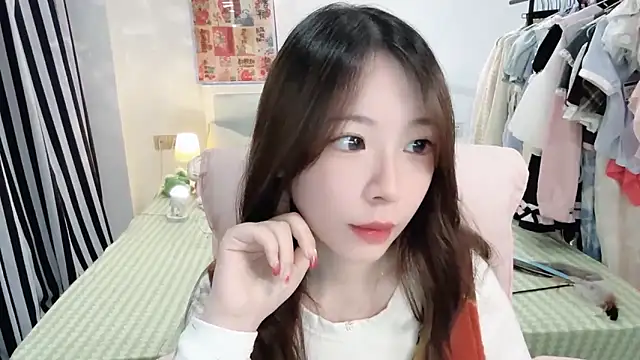 Snapshot of Gardenia-222 chatting on 03/26/26, 12:33 Gardenia-222 online show from 03/26/26, 12:33