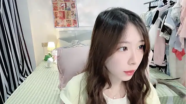 Snapshot of Gardenia-222 chatting on 03/31/26, 11:21 Gardenia-222 online show from 03/31/26, 11:21