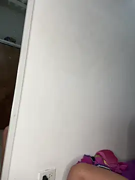 Snapshot of bbyexclussive chatting on 09/26/25, 11:20 bbyexclussive online show from 09/26/25, 11:20