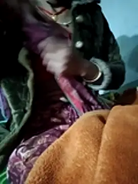 Snapshot of Lona2525 chatting on 11/28/25, 03:04 Lona2525 online show from 11/28/25, 03:04