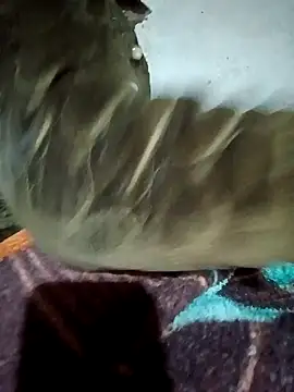 Snapshot of Lona2525 chatting on 12/19/25, 06:37 Lona2525 online show from 12/19/25, 06:37