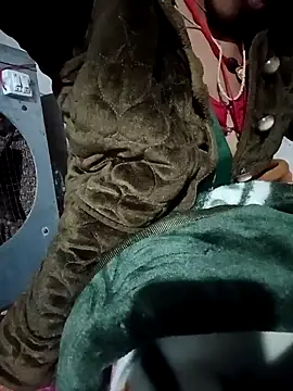 Snapshot of Lona2525 chatting on 01/07/26, 06:43 Lona2525 online show from 01/07/26, 06:43