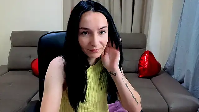 Snapshot of Emilly__Grey chatting on 02/10/26, 07:29 Emilly Grey online show from 02/10/26, 07:29