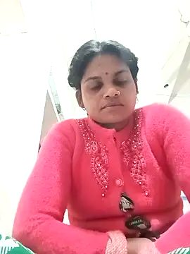 Snapshot of SHMA-77 chatting on 11/16/25, 03:17 SHMA-77 online show from 11/16/25, 03:17