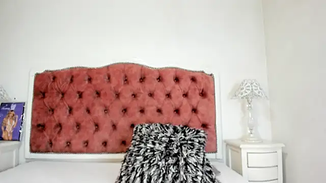 hannarose1208 online show from 12/05/25, 01:09