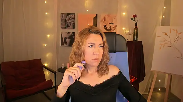 DonnaSmitth online show from 10/14/25, 03:24