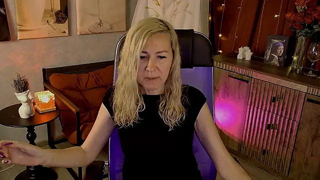 DonnaSmitth online show from 06/22/26, 07:11