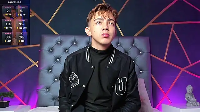 Lian Miller1  online show from 11/13/25, 12:26