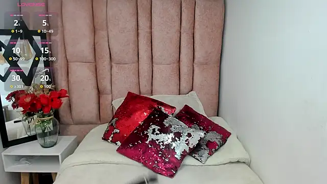 Issa Milf   online show from 06/25/26, 01:26