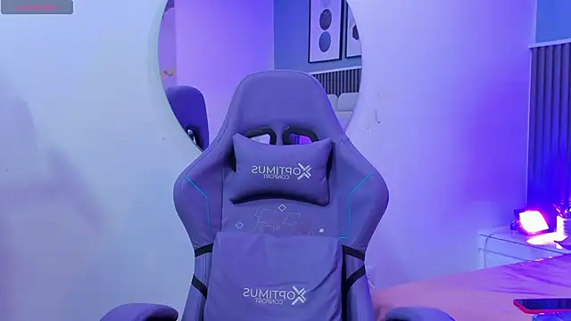 liz  cute online show from 10/05/25, 11:52