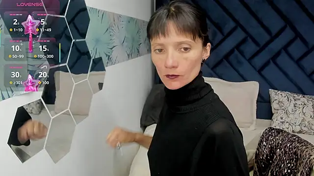 Valery More   online show from 10/07/25, 12:13