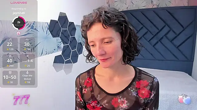Valery More   online show from 06/15/26, 02:19