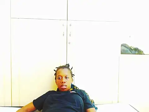 Snapshot of stormyza chatting on 10/12/25, 01:04 stormyza online show from 10/12/25, 01:04