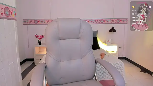 Snapshot of AndreaG_ chatting on 10/09/25, 03:37 AndreaG online show from 10/09/25, 03:37