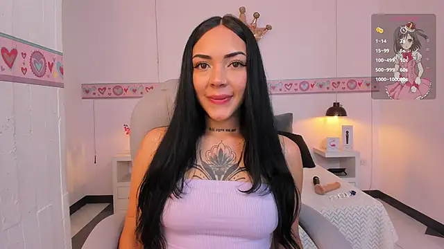 Snapshot of AndreaG_ chatting on 10/19/25, 03:51 AndreaG online show from 10/19/25, 03:51