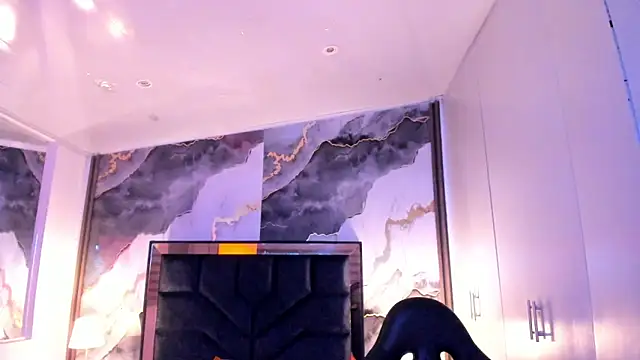 SusanVilla online show from 06/11/26, 12:32