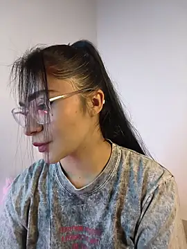 Snapshot of In-Ur-dreams chatting on 11/29/25, 07:06 In-Ur-dreams online show from 11/29/25, 07:06