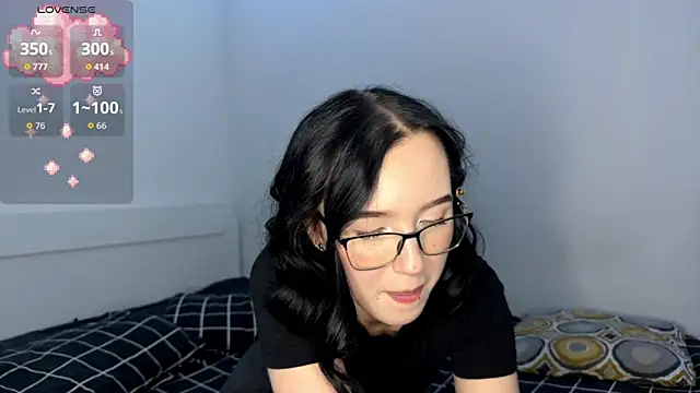 Snapshot of KayaNorth chatting on 10/03/25, 09:12 KayaNorth online show from 10/03/25, 09:12