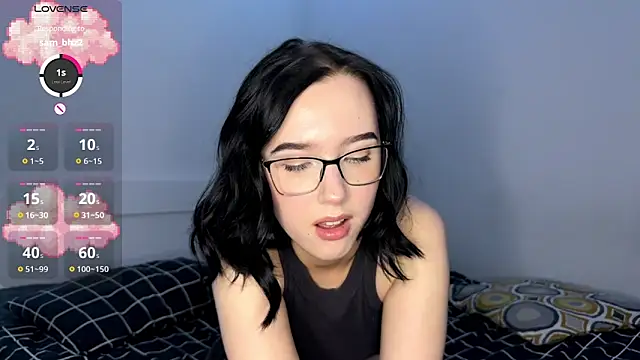 Snapshot of KayaNorth chatting on 10/05/25, 08:07 KayaNorth online show from 10/05/25, 08:07