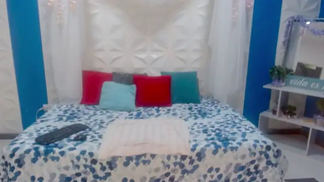 carollkiss online show from 10/12/25, 11:53