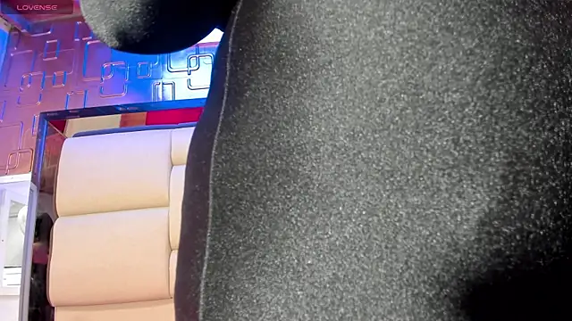 violet milleer online show from 10/09/25, 12:25