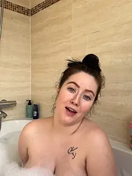 Snapshot of irishmollyx chatting on 03/28/26, 10:48 irishmollyx online show from 03/28/26, 10:48