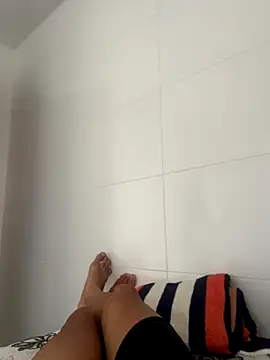 Snapshot of MCLZK chatting on 11/06/25, 05:58 MCLZK online show from 11/06/25, 05:58